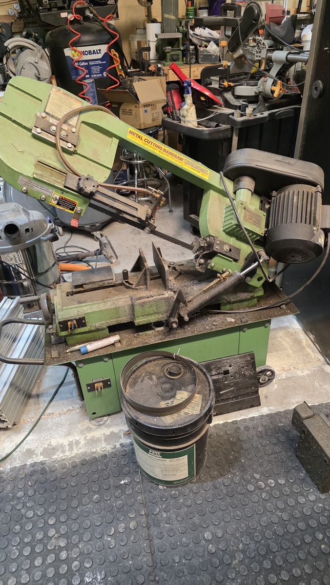 Horizontal 7 x 12 bandsaw