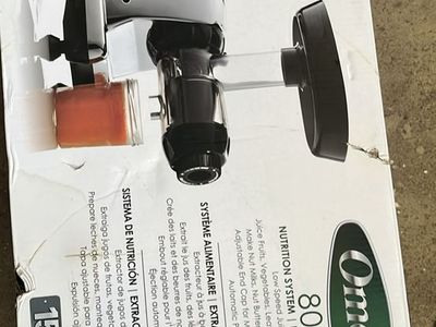 Omega 8008 Nutrition System Low Speed Masticating Juicer