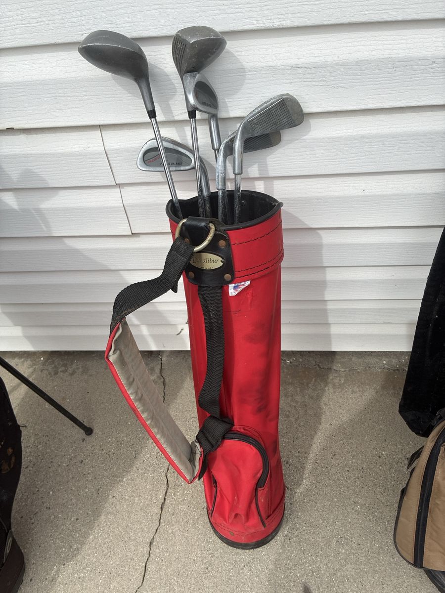 Excalibur Vintage Red Golf Bag with Partial Club Set Used