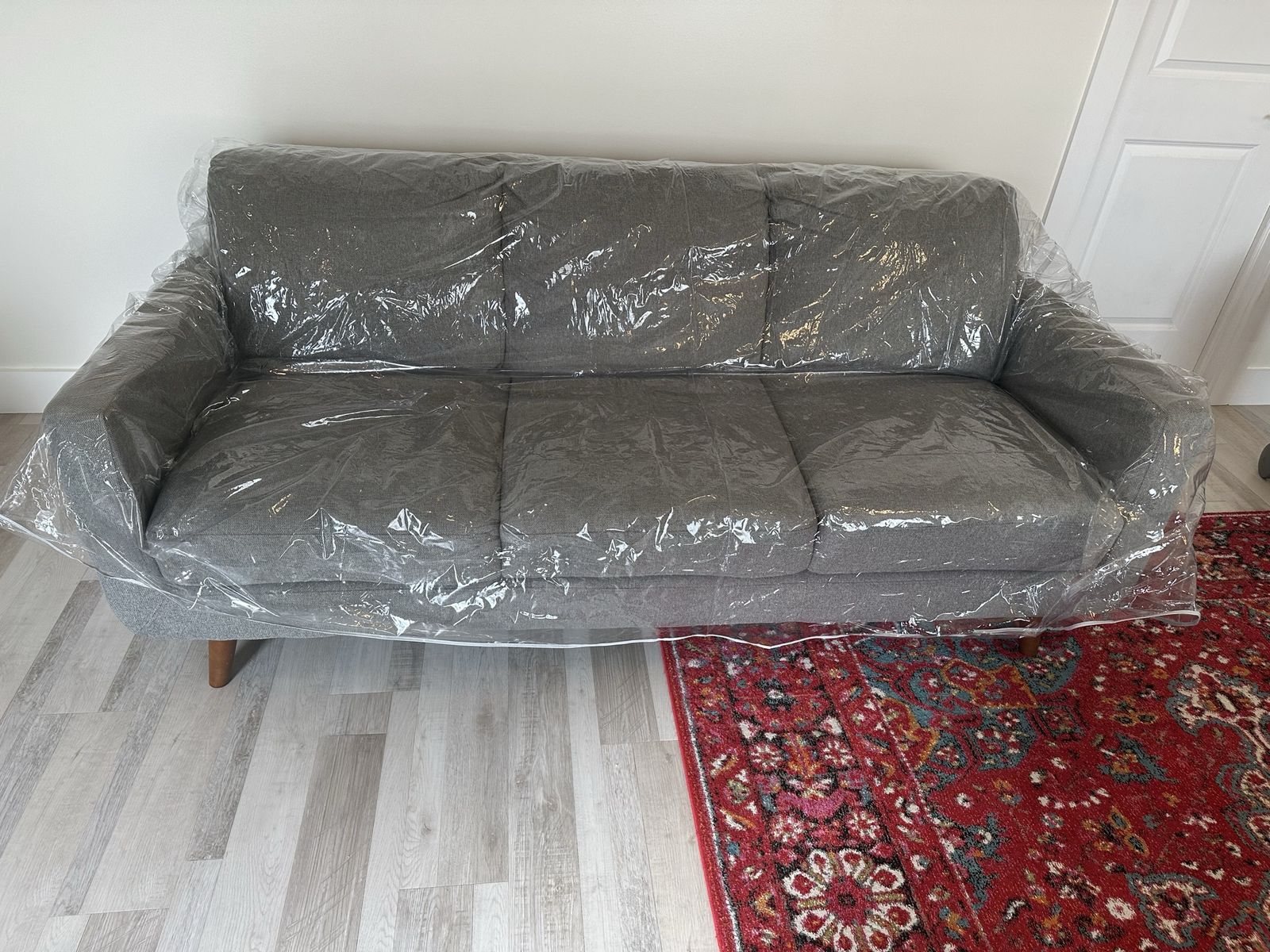 Main image 4