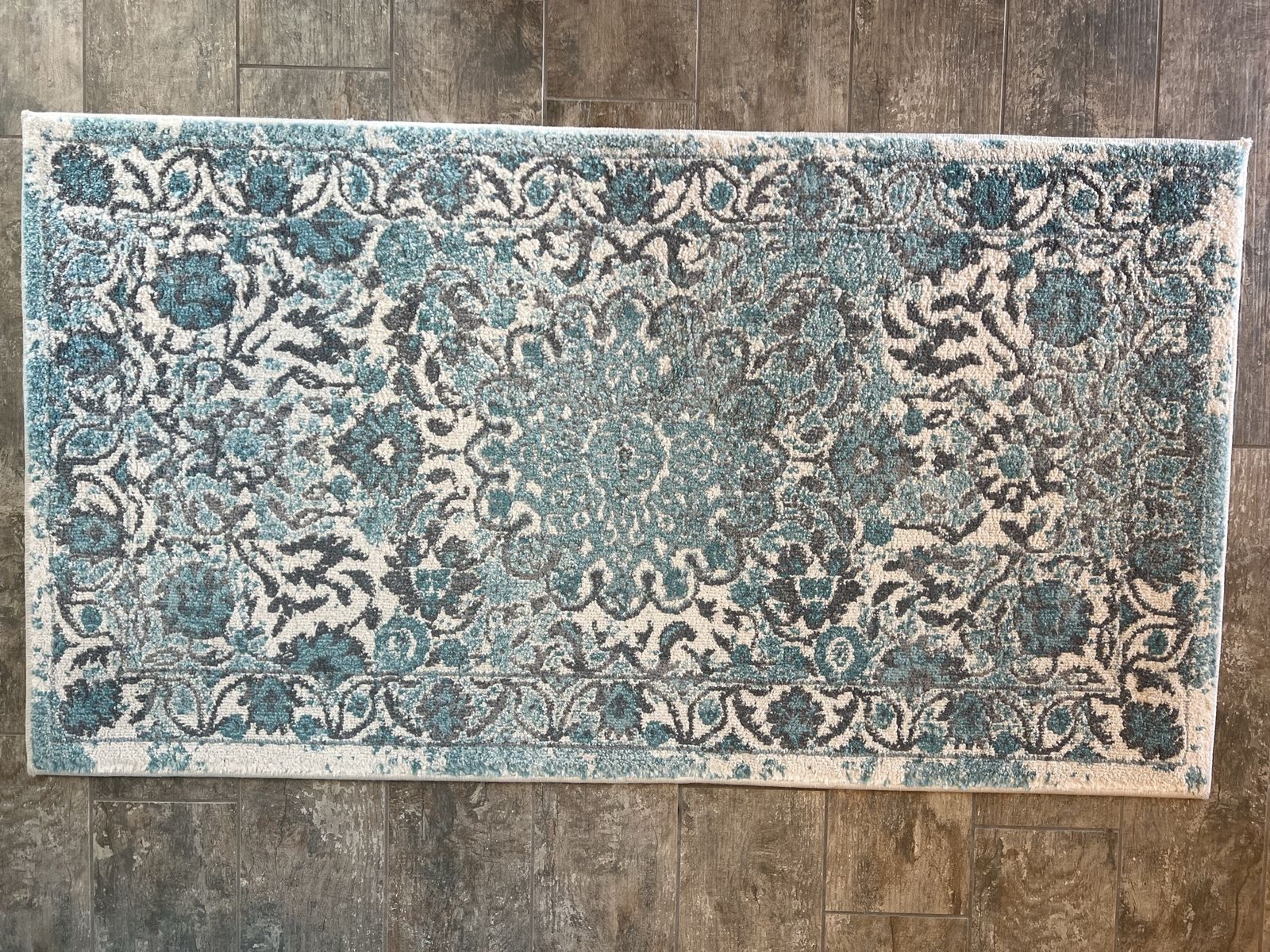 Harlow Collection Tufted Area Rug, Turquoise/Grey 2' x 3' Moroccan Style