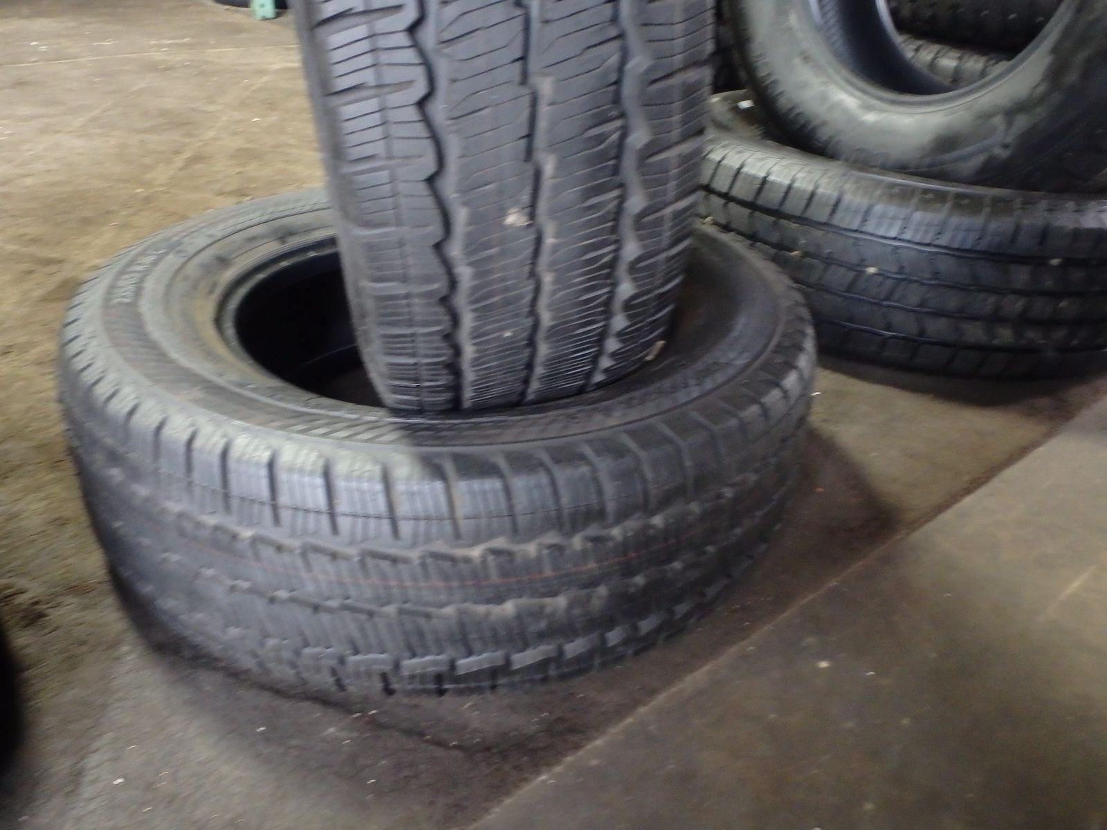 235/65R16C CONTINENTAL VANCONTACT PAIR OF TWO USED TIRES