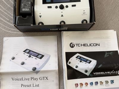 TC Helicon VoiceLive Play GTX Vocal Harmony & Effects Processor Pedal with Power Supply