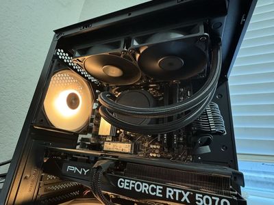 Rtx 5070 ryzen 5 7500f gaming pc