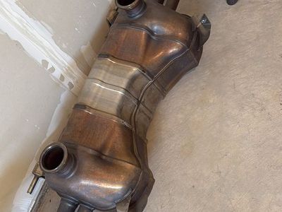 Lamborghini Huracan OEM Exhaust Muffler Assembly with Valves and Piping
