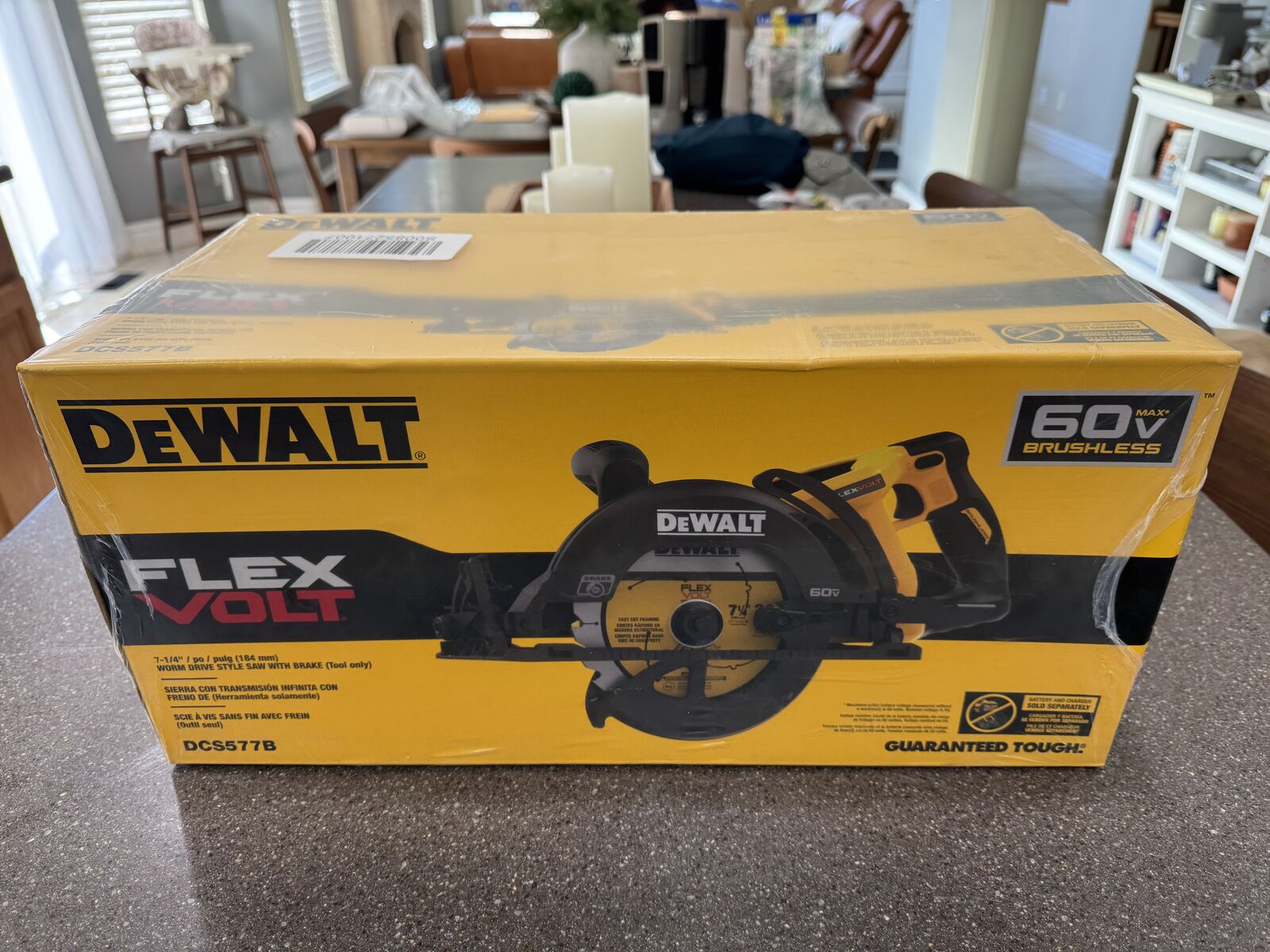 Dewalt Flexvolt 60v Max Worm drive circulat saw 7 1/4" blade DCS577B