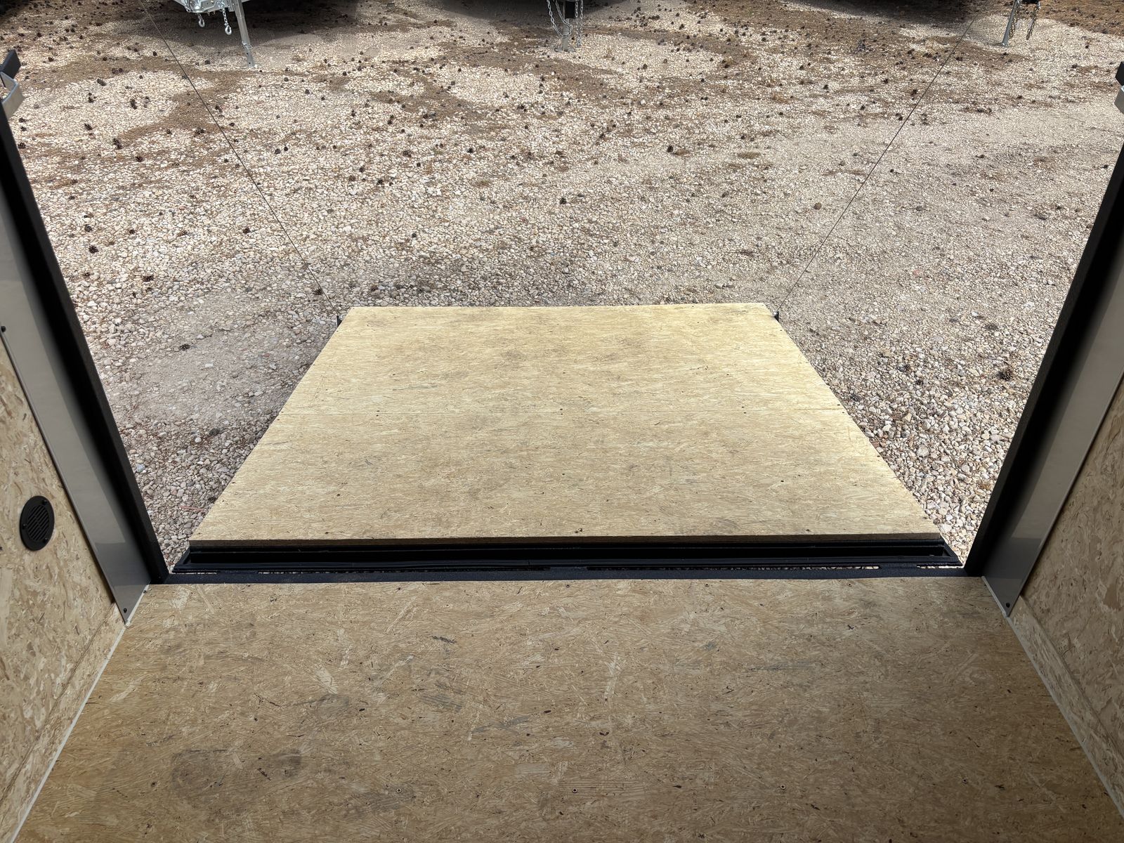 Main image 7