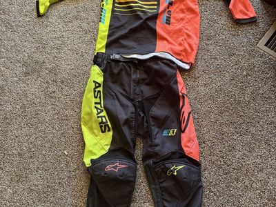 Birtbike/motocross jerseys youth sizes!