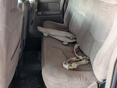 2004 Chevrolet Silverado 2500 LS