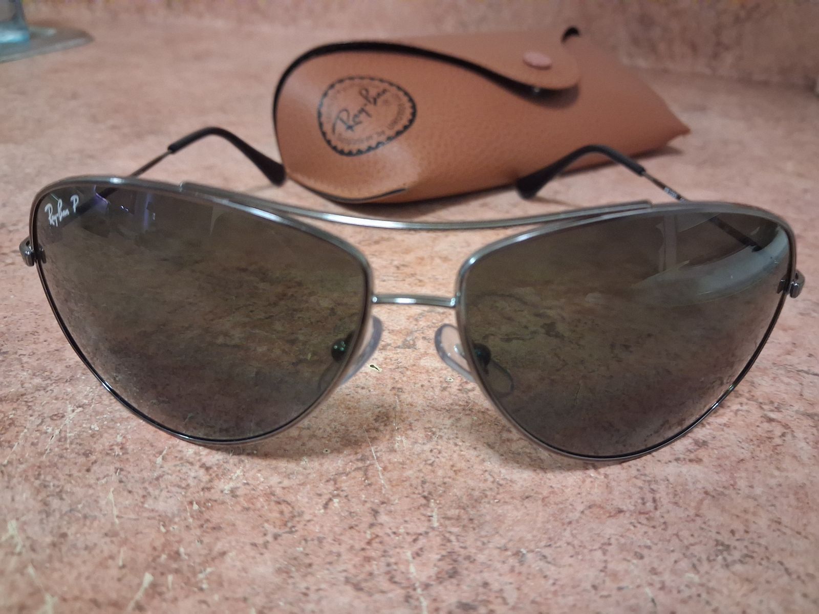 Mens Ray Ban aviator sunglasses