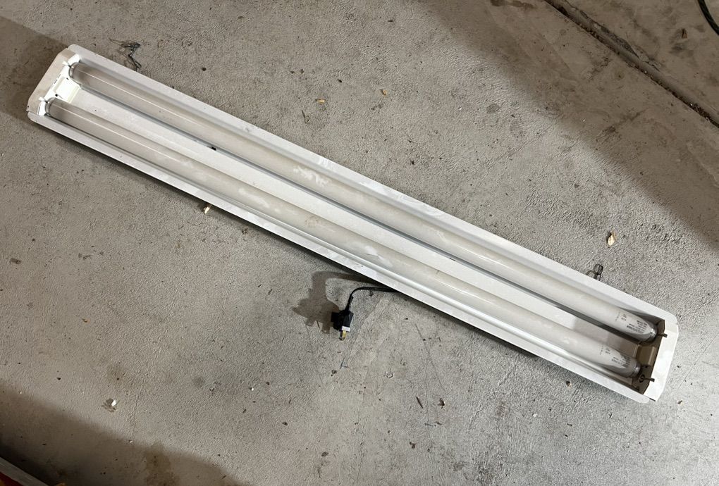 FREE! Shop Light 4-foot