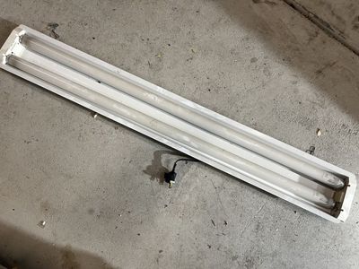FREE! Shop Light 4-foot