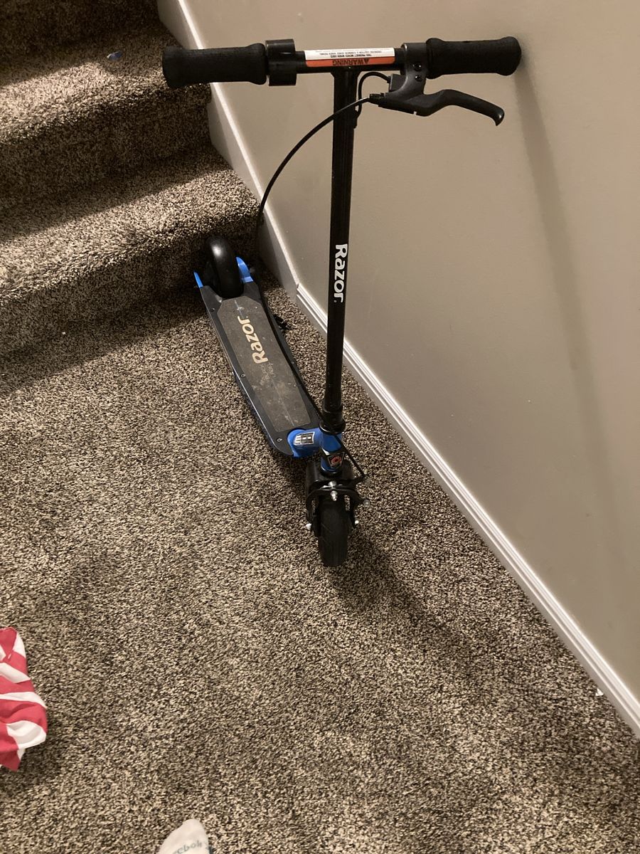 Razor Electric Scooter - Black/Blue