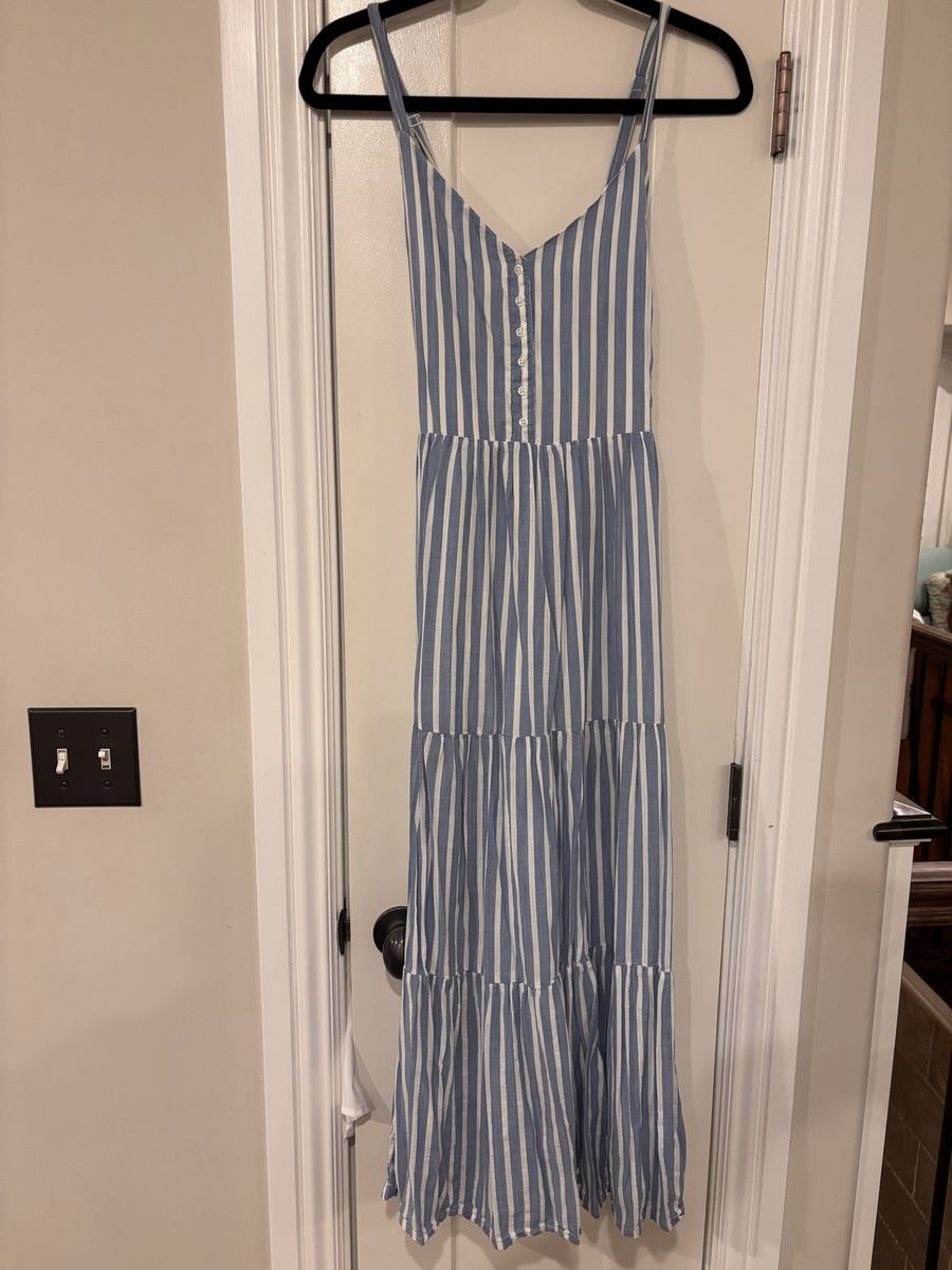 Women’s Size Medium Sundress Darling Stripe Pattern
