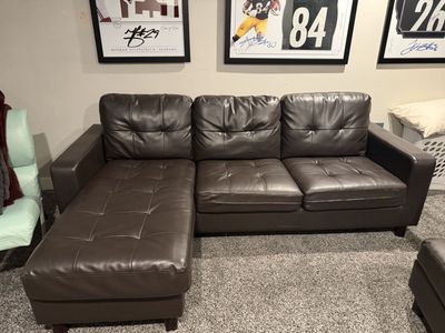 Beautiful like new sectional couch
