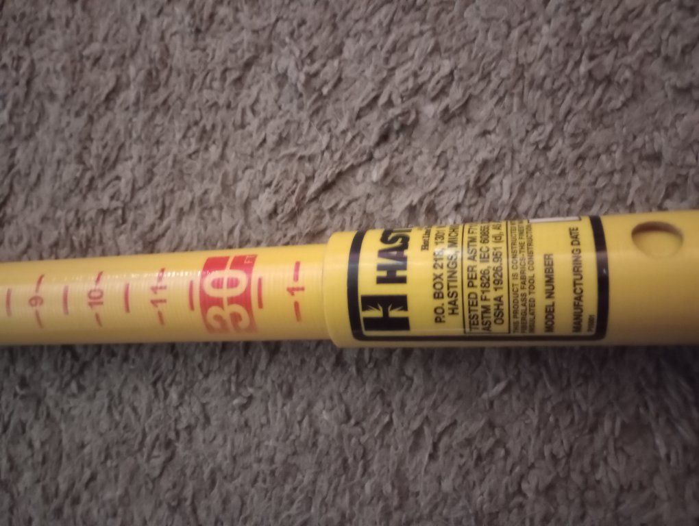 30ft Insulated Fiberglass Measuring Stick (Hastings)