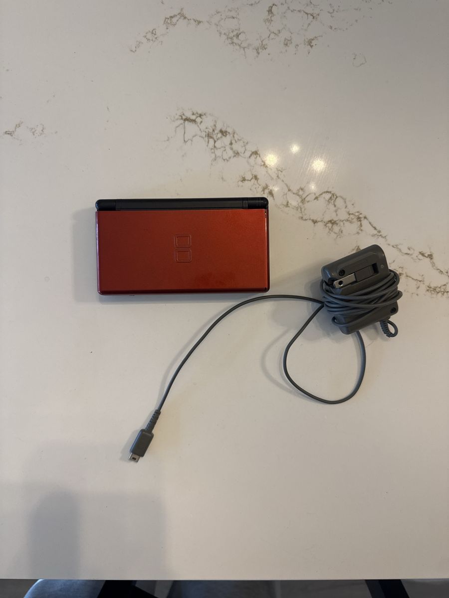 Nintendo DS Lite Handheld Gaming Console Crimson Red Black with Charger