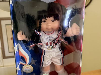 New. USA Cabbage Patch Kids Olympikids 1996 Special Edition "Florinda Olive" Basketball Olympians Doll