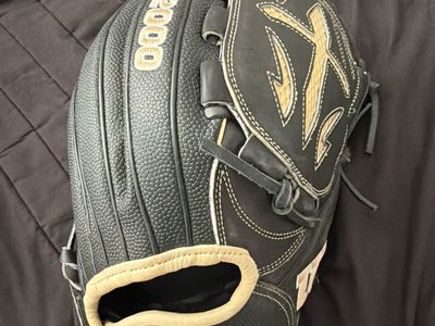 Wilson A2000 Snake skin Pitcher glove