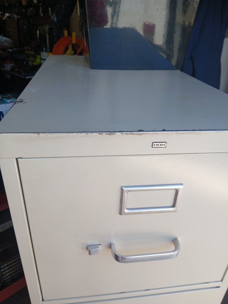 HON 4-Drawer Vertical File Cabinet Letter Size Beige w/ Keys