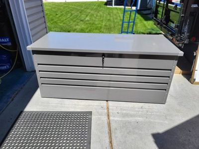 300gal Metal Locking Storage Box
