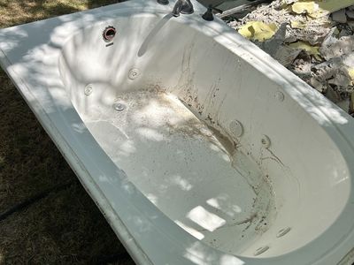 Jetted tub