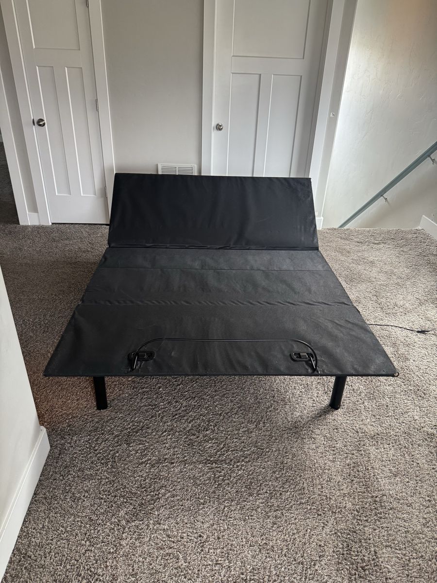 Adjustable bed frame