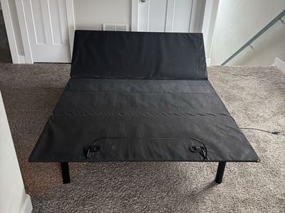 Adjustable bed frame