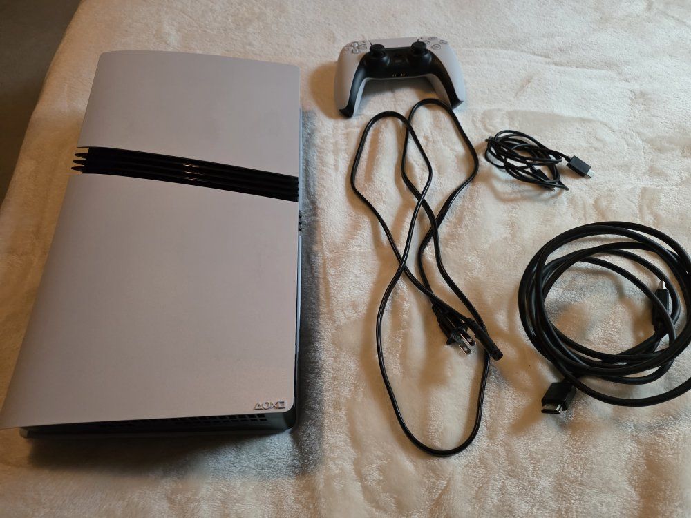 PS5 Pro (used twice)