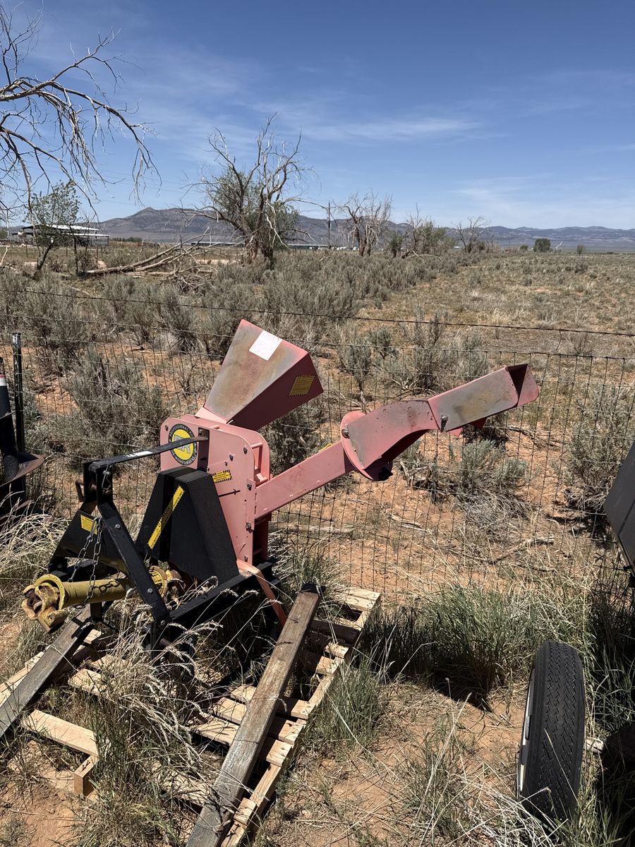 DR three point wood chipper