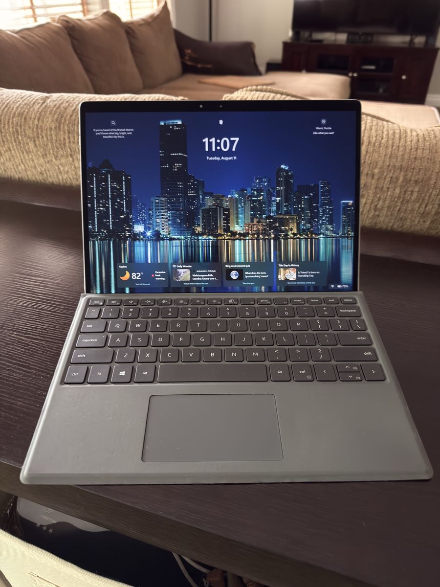 Dell Latitude DETACHABLE i7 16gb of RAM