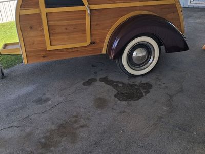 Woody teardrop trailer