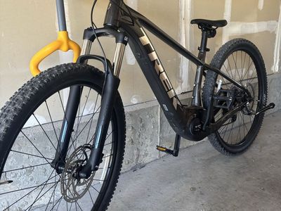 Trek marlin 6+ medium