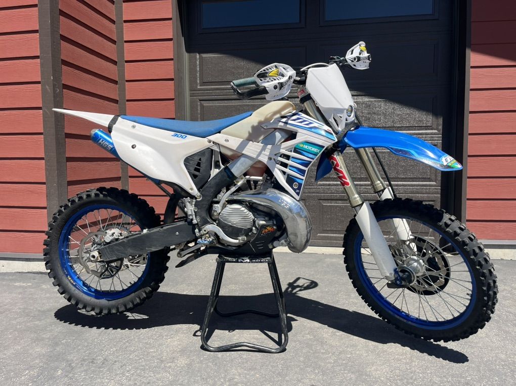 2023 TM 300 carbureted (52.8 hours)