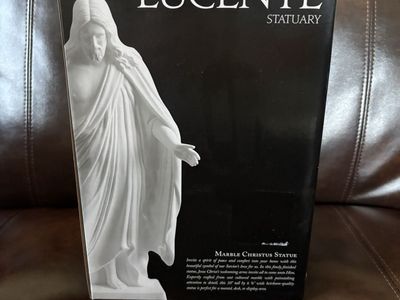 Lucente Statuary 10” Marble Christus Statue – New in Box
