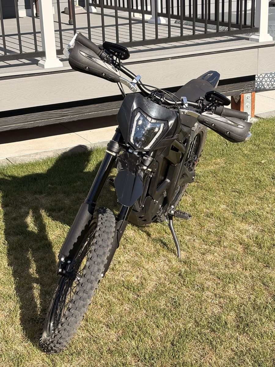2023 Talaria Sting R MX4 - STREET LEGAL with Title