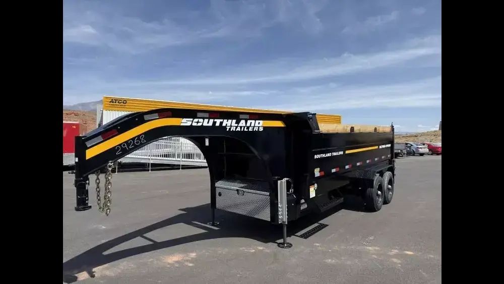 2026 Southland Trailers Black Scissor Lift Goosene