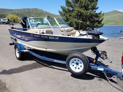 2008 Smoker Craft 162 Pro Angler 16' Boat w/ Minn Kota Trolling Motor & 60HP Mercury