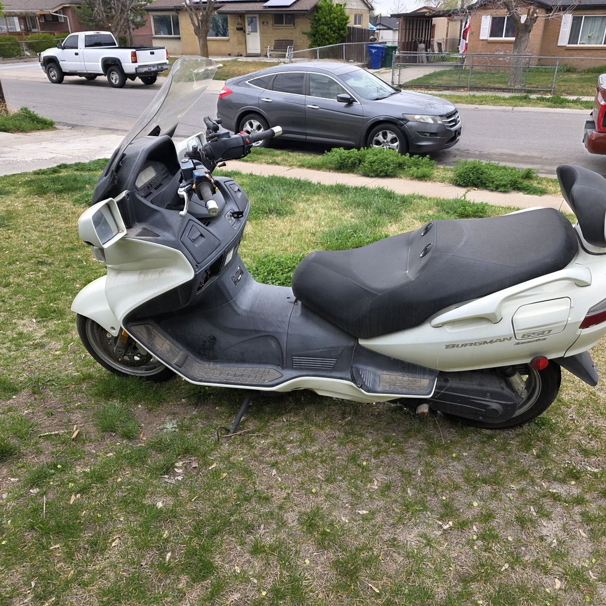 2012 Sizuki burgman 650 executive