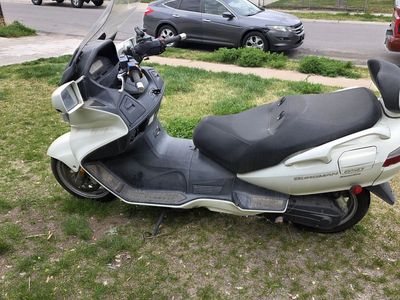 2012 Sizuki burgman 650 executive