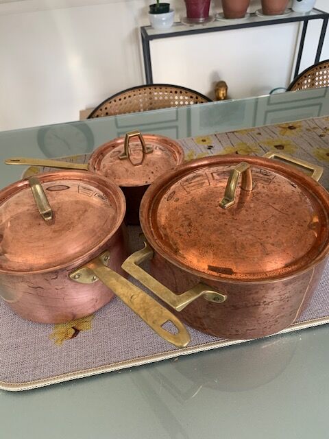 Great set of vintage copper saucepans