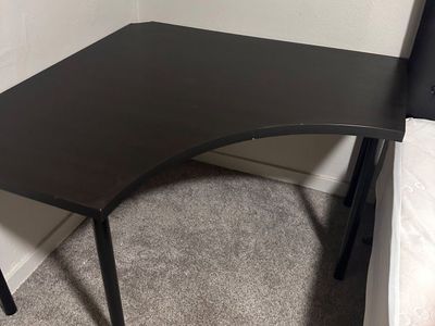 Corner Desk with Curved Edge Free