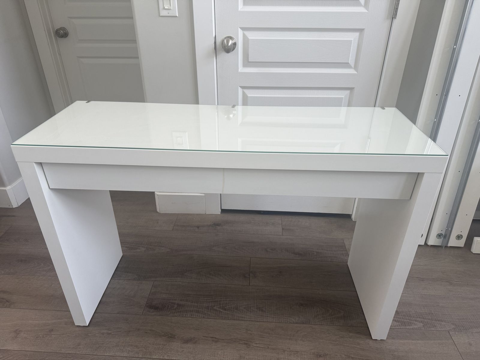 Ikea Malm Dressing Table Vanity White 47 1/4" X 16 1/8"