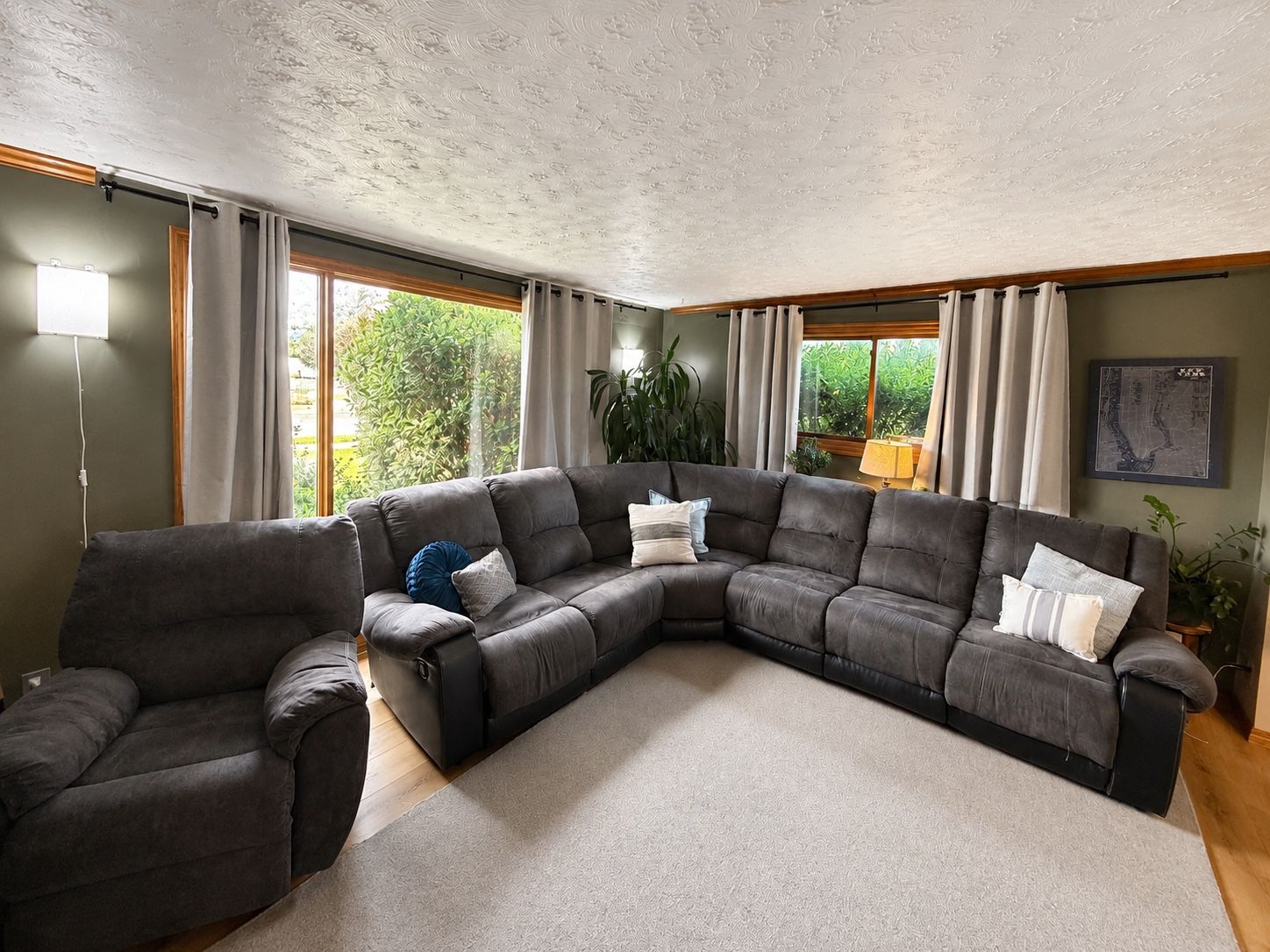 Gray Reclining Sectional & Rocking Recliner Chair Set