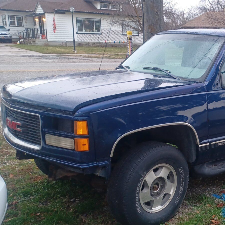 1999 GMC SUBURBAN K1500 SLT