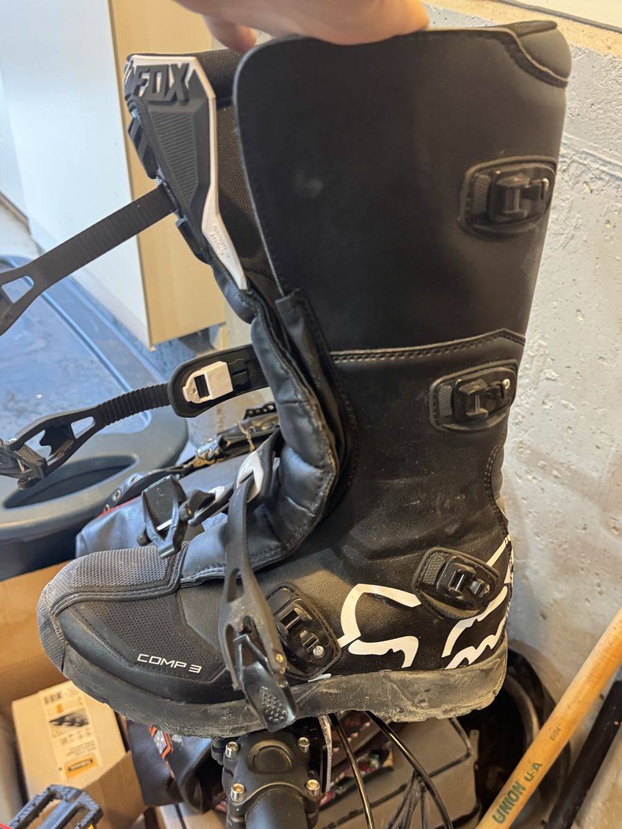 Fox Racing Youth Comp 3 Motocross Boots.