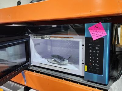 BEAUTIFUL BRAND NEW! FRIGIDAIRE STAINLESS STEEL OVER THE RANGE MICROWAVE!