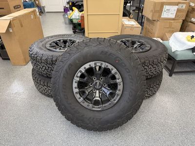 Bronco Raptor set of 5 tires and beadlock capable wheels