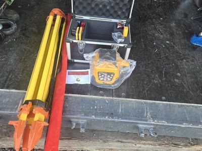 NEW Self Leveling Rotary Laser Kit
