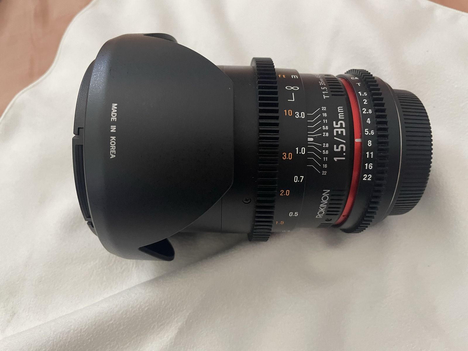 Rokinon 35mm T1.5 Cine DS Lens Canon EF Mount